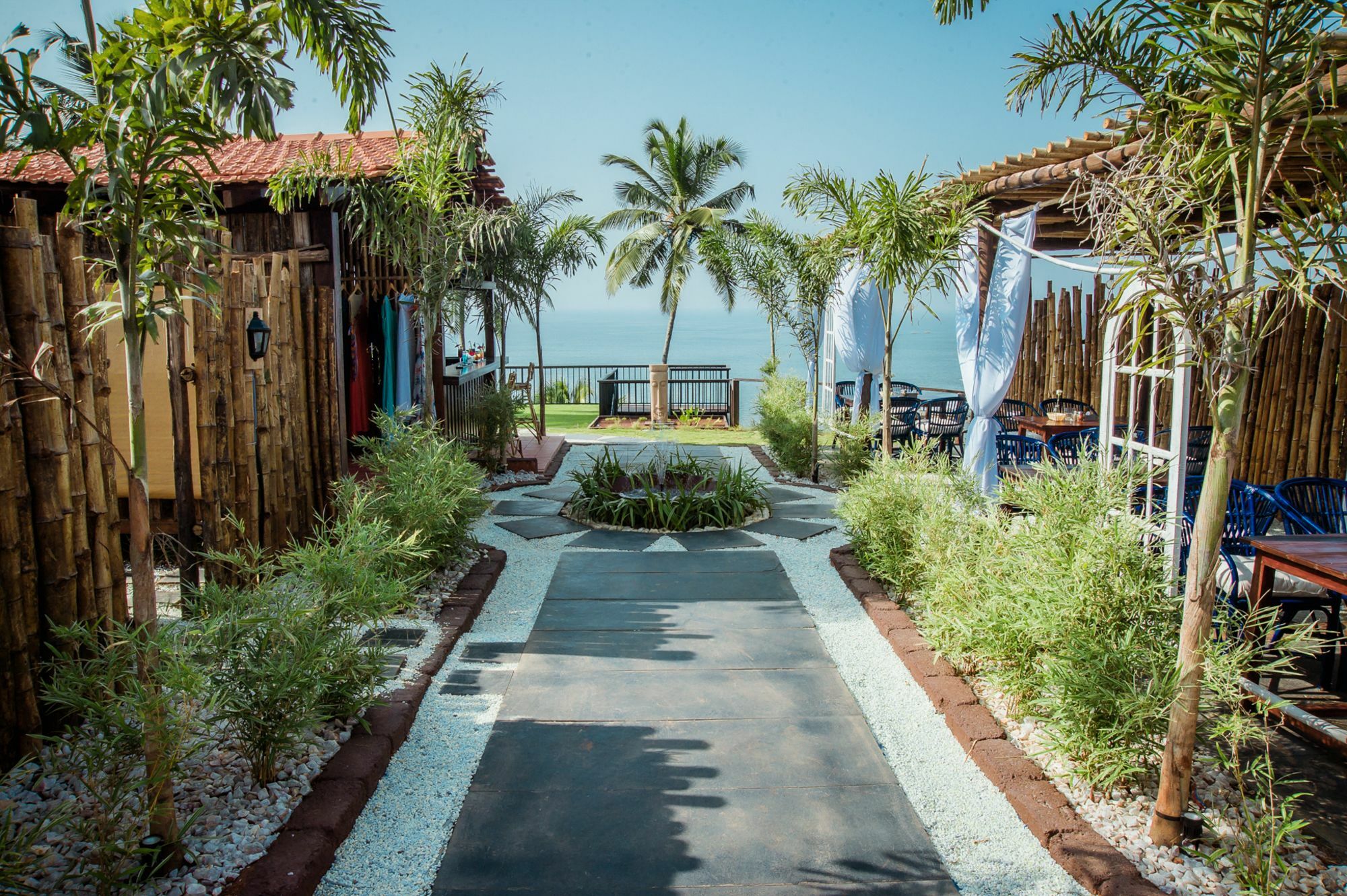 Aria Beach Resort Вагатор Екстериор снимка